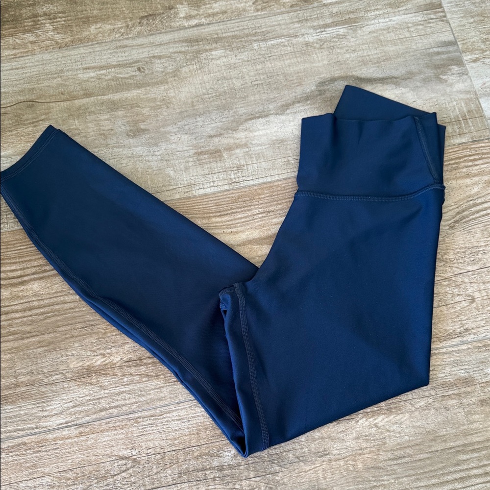 ALO Yoga Leggings 7/8 airlift in Navy